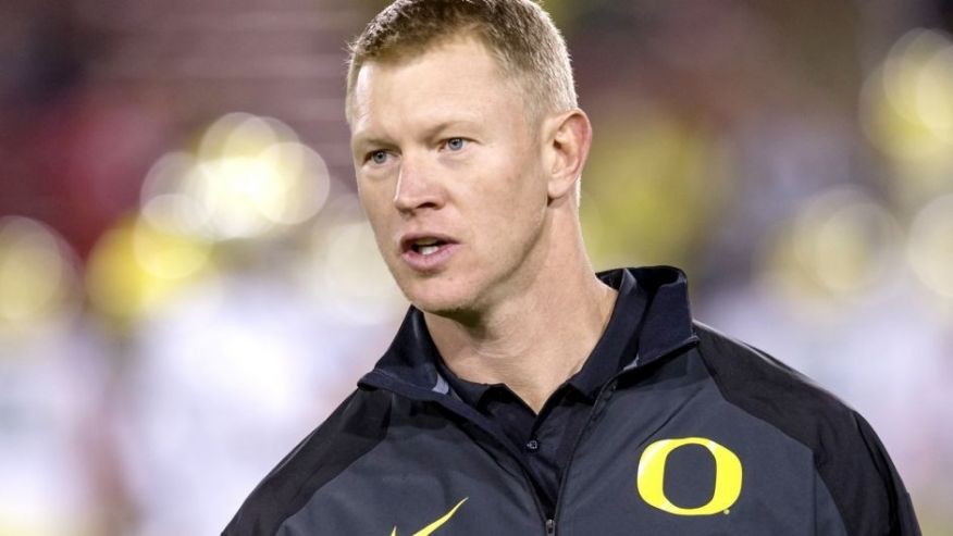 PALO ALTO CA- NOVEMBER 7 Scott Frost University of Oregon Offensive Coordinator works with the Oregon Ducks team prior to a PAC-12 NCAA football game against the Stanford Cardinal played