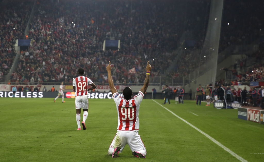 Felipe Pardo celebrating his second goal against Dinamo Zagreb