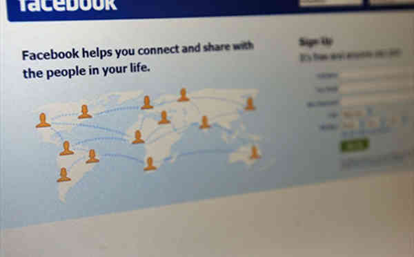 For the first time one billion people now check their Facebook news feed every day