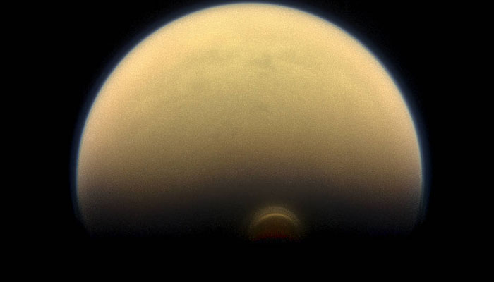 Cassini spots monstrous ice cloud on Saturn's moon Titan