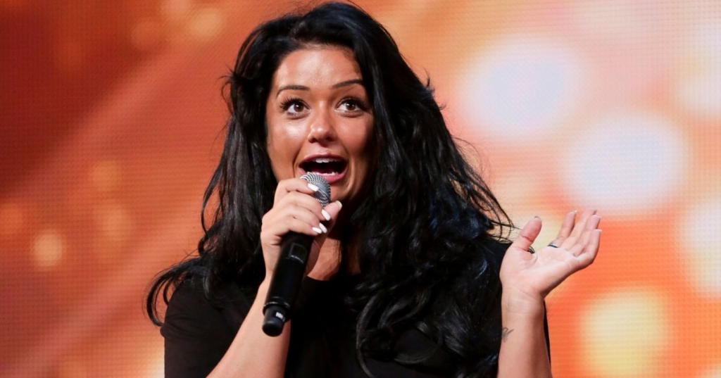 Upset X Factor hopeful Lauren Murray 'packs bags and leaves&#039