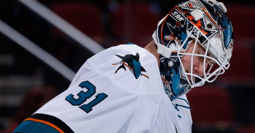 Sharks open trip with 3-2 win over Red Wings