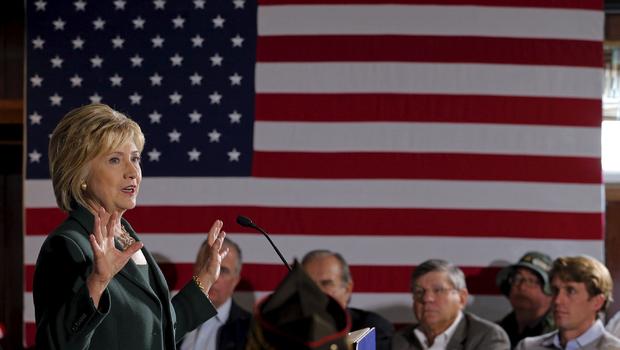 Clinton pushes back against GOP on veterans' health issues