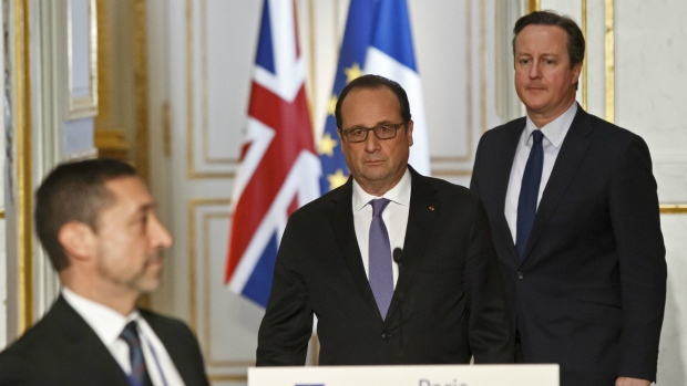 Hollande to press White House on Russia