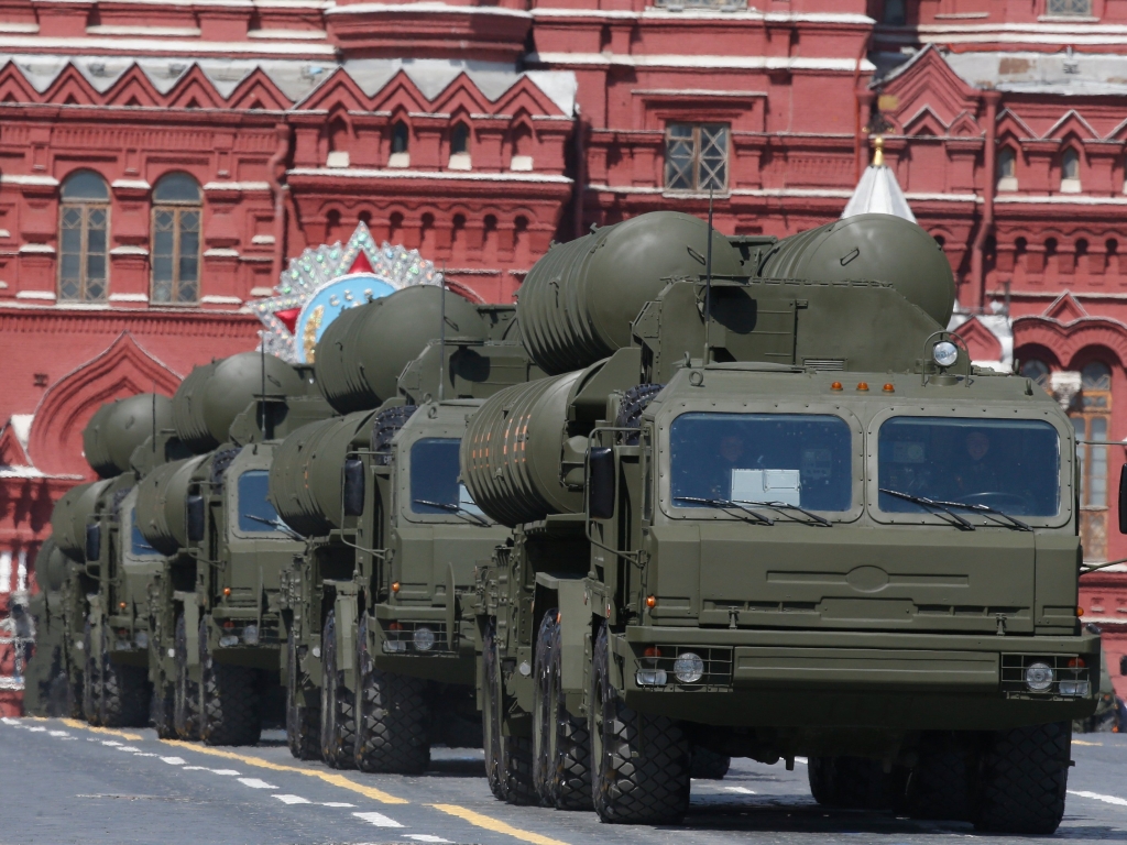 Putin sends air defense missiles to Syria to deter Turkey