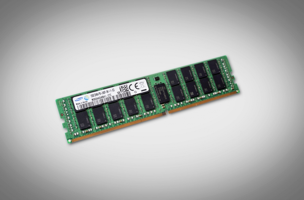 Samsung starts mass production of 128-GB DDR4 modules