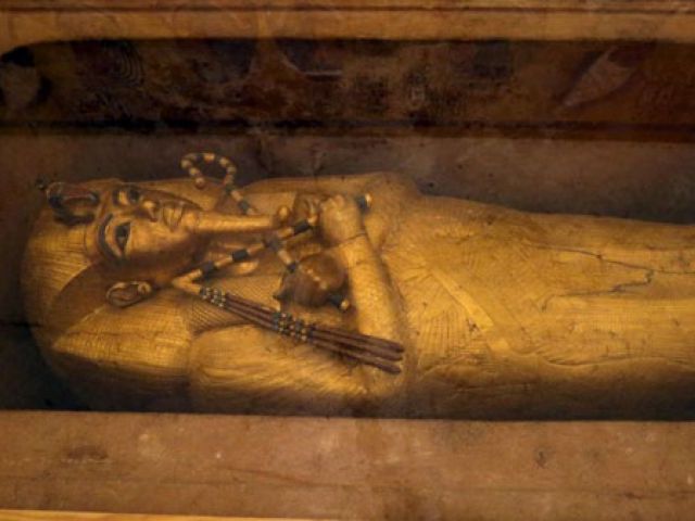 Chances are high that the tomb of Ancient Egypt's boy-king Tutankhamun has passages to a hidden chamber which