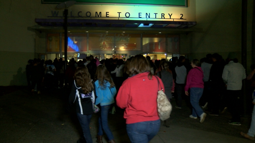 Shoppers up early for Black Friday deals