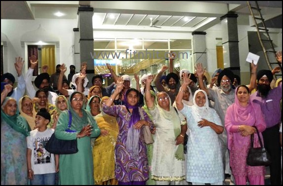 Sikh-pilgrims-leave-for-Nankana-Sahib