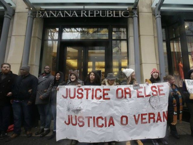 Black Lives Matter Protesters Seek To Disrupt Chicago Shoppers