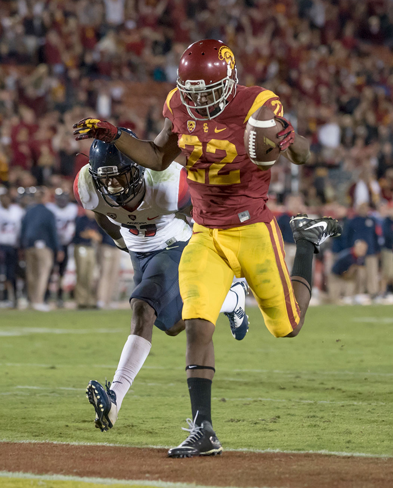 Jumpman · Junior running back Justin Davis is the Trojans second leaing rusher this season behind freshman Ronald Jones II. Davis has carried the ball 99 times for 505 yards and five touchdowns.- Tal Volk | Daily Trojan