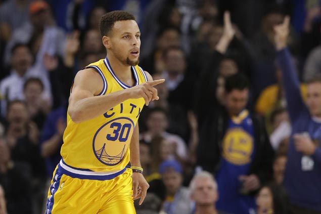 Sweet 16th as Warriors set new NBA record for best start with blowout win over Lakers