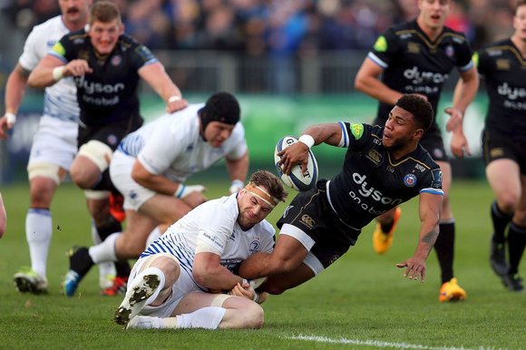 Leinster’s Jamie Heaslip with a textbook tackle