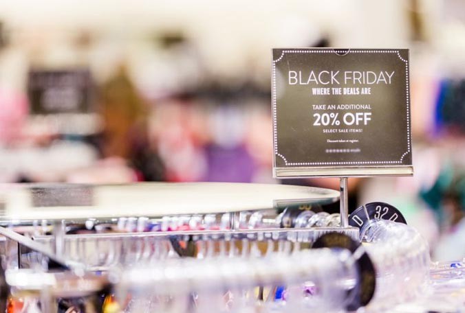 Black Friday has of course become a huge post Thanksgiving tradition. We take a look here in seven charts how Americans celebrate this holiday