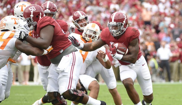 Oct 24 2015 Tuscaloosa AL USA Alabama Crimson Tide running back Derrick Henry carries for a touchdown against the Tennessee Volunteers during the first quarter at Bryant Denny Stadium. Mandatory Credit John David Mercer-USA TODAY Sports