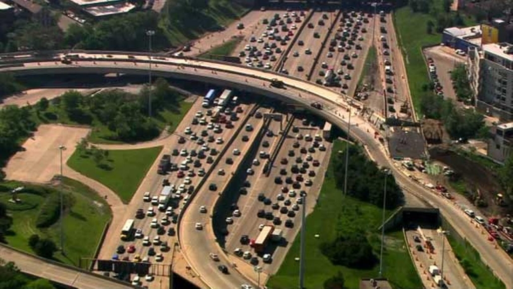 Chicago's Kennedy Expressway is nation's worst traffic bottleneck study finds