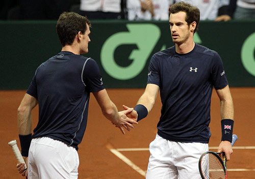 The Murray brothers have given Great Britain a 2-1 lead