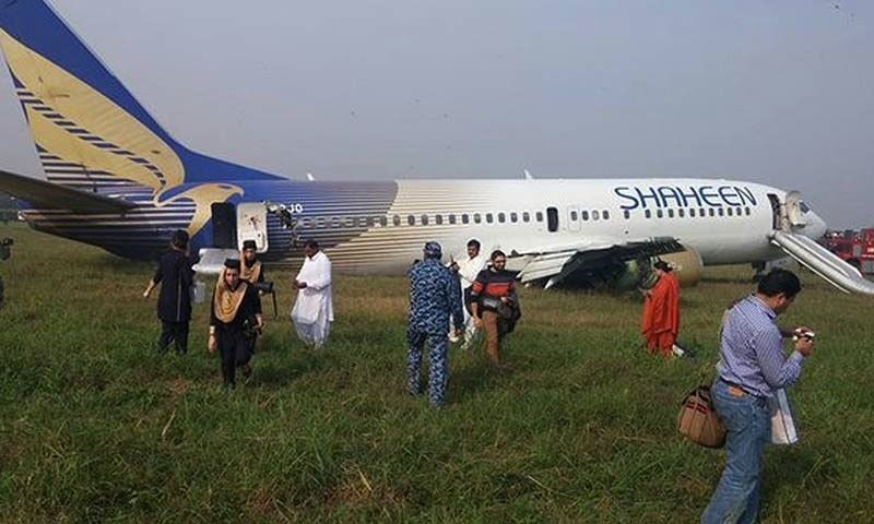 The plane had skidded off the runway after its tyre burst due to a fault in the landing gear. &mdash Dawn News screengrab