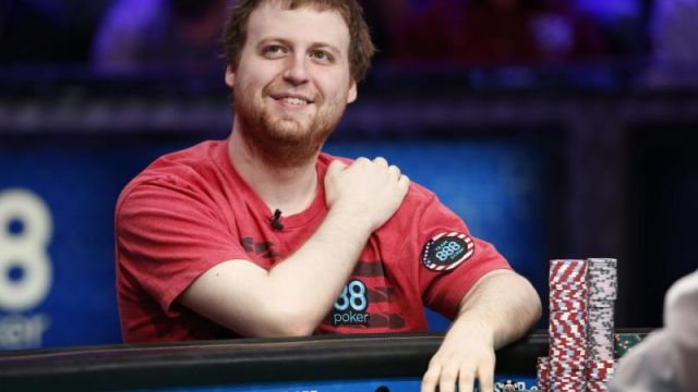 World Series of Poker down to 6 men vying for $7.6M prize