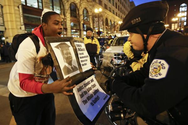 Black Lives Matter Protesters Seek To Disrupt Chicago Shoppers