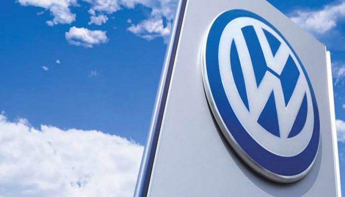 More VW vehicles have emission-cheating devices US