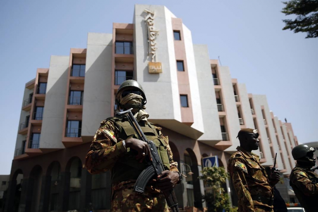 Two Canadians safe after being in Mali hotel