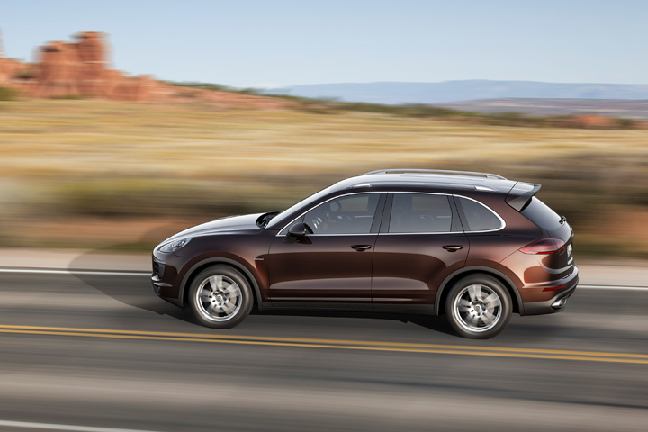 2016-porsche-cayenne-tdi-side