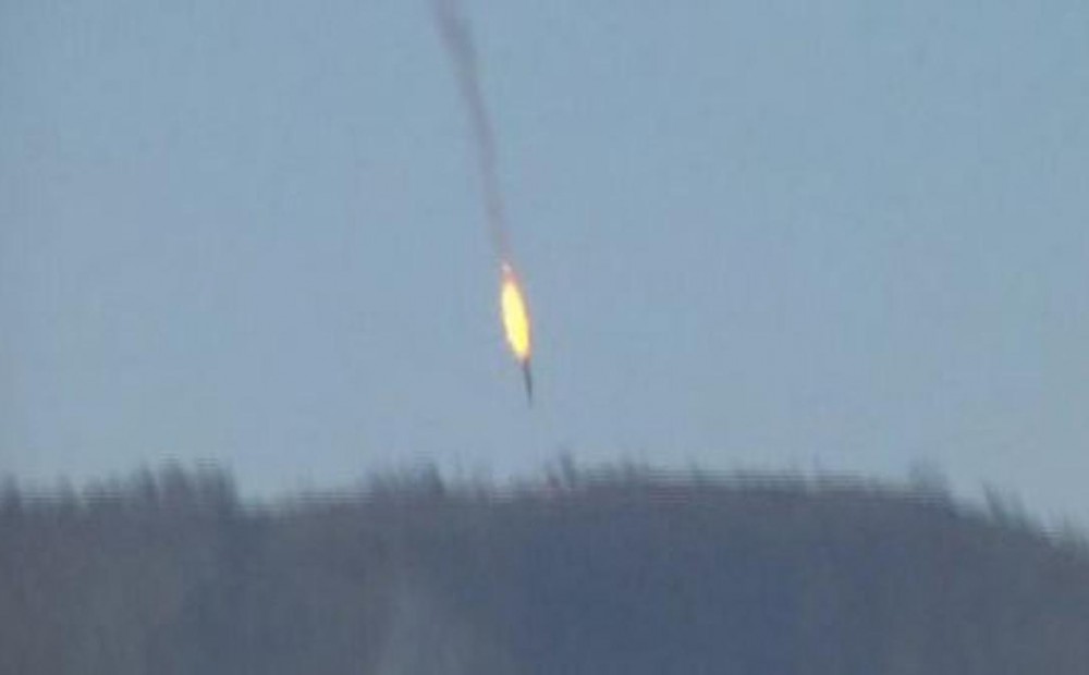 Turkey 'shoots down Russian fighter jet' near Syrian border