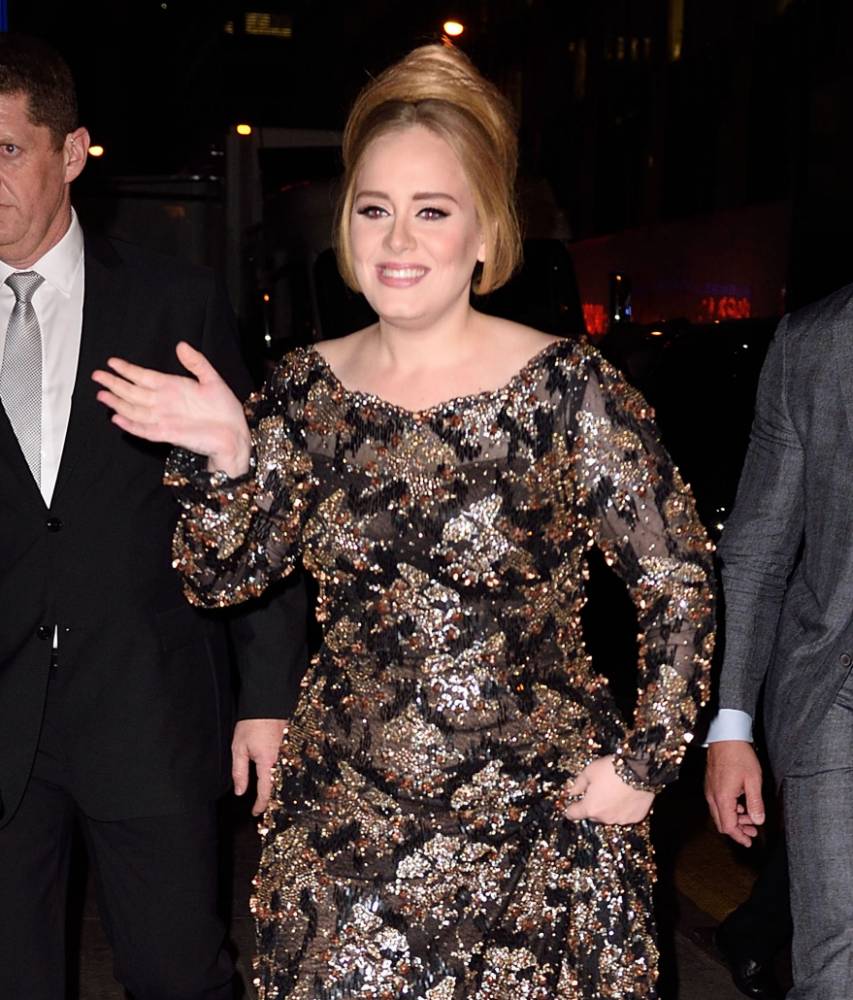 18 Nov 2015- NEW YORK- USA ADELE LEAVES HER CONCERT AT RADIO CITY MUSIC HALL IN NYC. 17 NOVEMBER 2015 BYLINE MUST READ