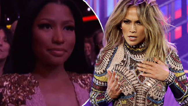 Watch embarrassing moment Jennifer Lopez's backing dancer rips her pants