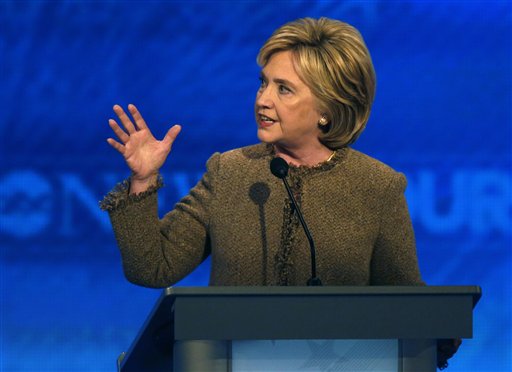 After data breach fight, Clinton and Sanders face off at US Democratic debate