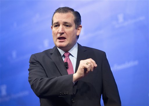 Ted Cruz passes Donald Trump in Iowa, Bernie Sanders edges out Hillary Clinton in N.H.