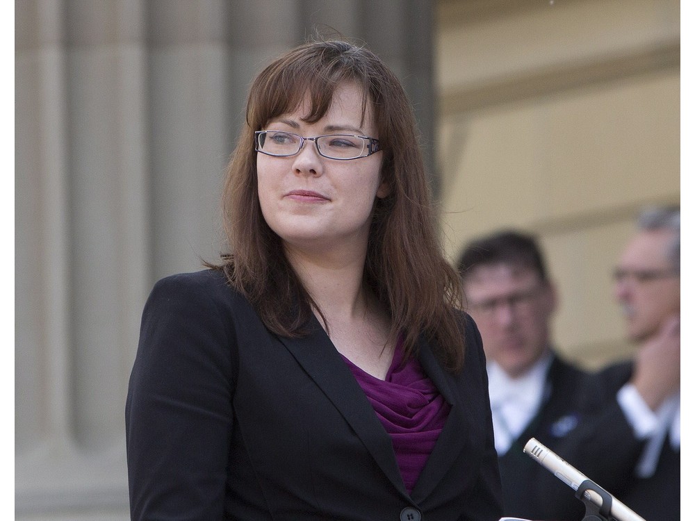 Aboriginal Affairs Minister Kathleen Ganley supports a federal inquiry