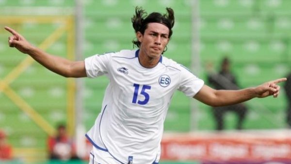 Alfredo Pacheco during a soccer match in Tegucigalpa