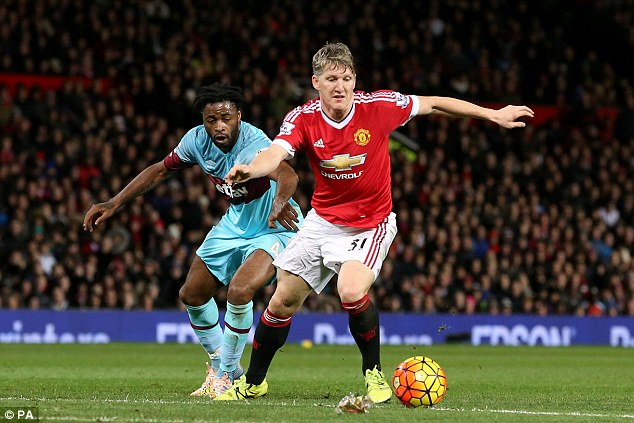 Bastian Schweinsteiger believes Manchester United need to find killer touch in front of goal