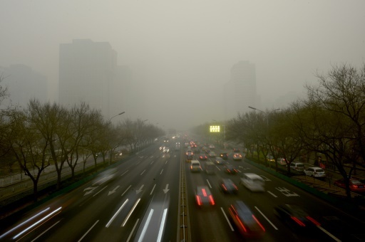 Beijing factories shut amid smog nightmare