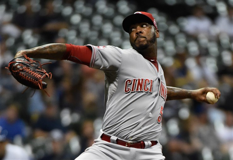 Benny Sieu  USA Today Sports   The Los Angeles Dodgers traded for Reds closer Aroldis Chapman on Monday