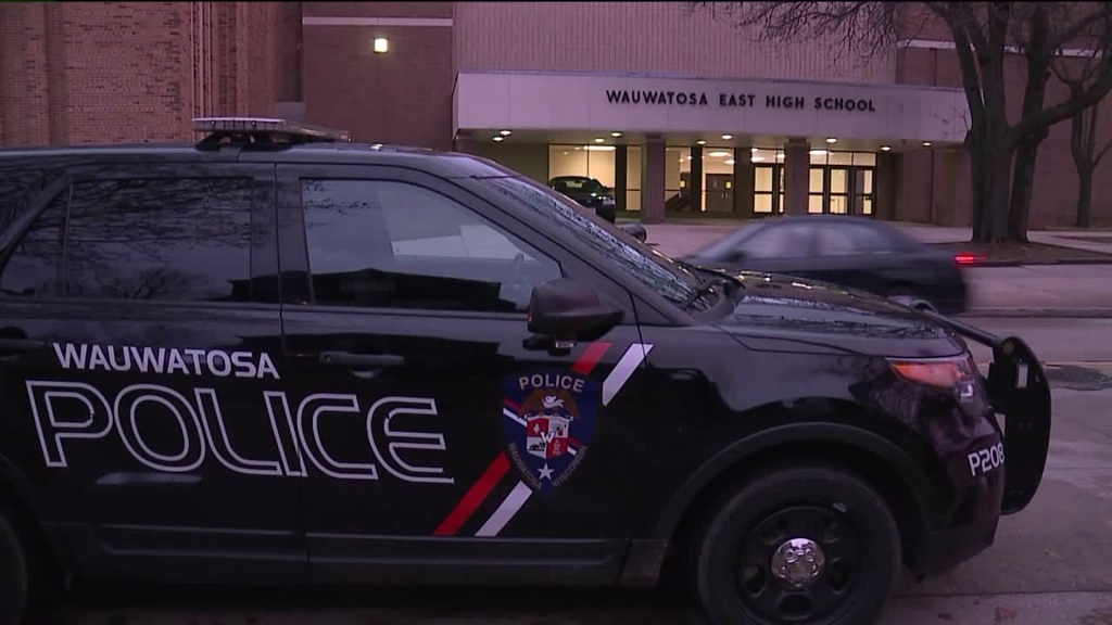 Bomb threat at Wauwatosa East High School