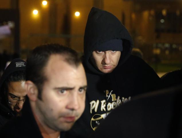 Chicago Police Officer Jason Van Dyke leaves the Cook County Jail after posting bond on Monday