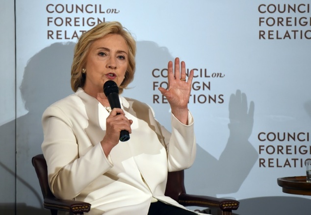 Clinton: Possible IS gains if Palestinian leadership vacuum