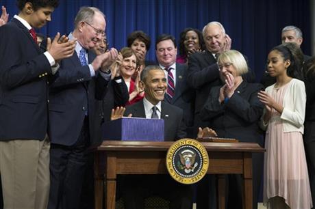 President Barack Obama signed a sweeping overhaul of the No Child Left Behind education law on Thursday