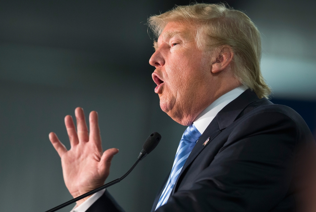 Donald Trump speaks at Mississippi Valley Fairgrounds