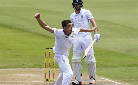 Alastair Cook falls before rain forces lunch in first South Africa-England Test