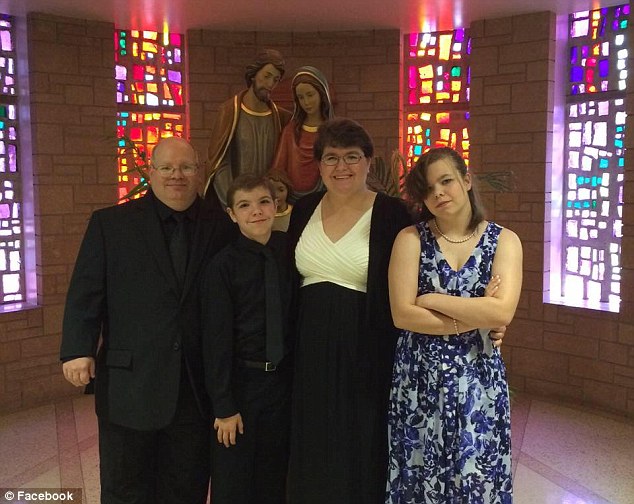 A family of four 45-year-old Chris Moe, 40-year-old Rae Anne Moe, 12-year-old Anthony Moe and 14-year-old Samantha Anne Moe, were tragically killed in a Minnesota car accident the day after Christmas