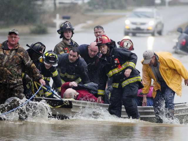 18 killed in storms