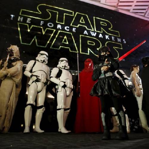 Obama tells reporters that press conference plays second fiddle to “The Force