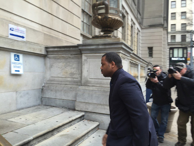 Freddie Gray Trial: Jury Deadlocked, 1st Day Ends Without Verdict