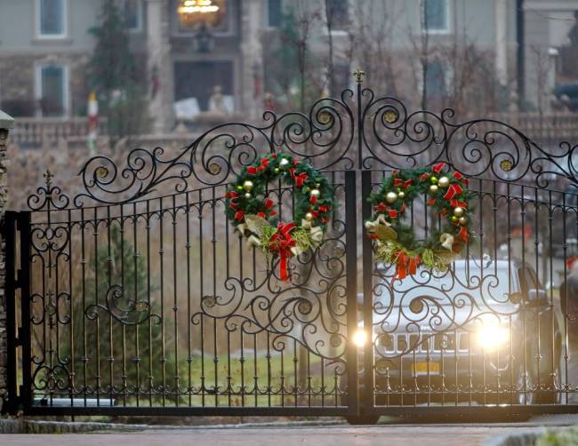 A car in the driveway of Teresa Giudice's Montville home after her arrival Wednesday morning Dec. 23 2015