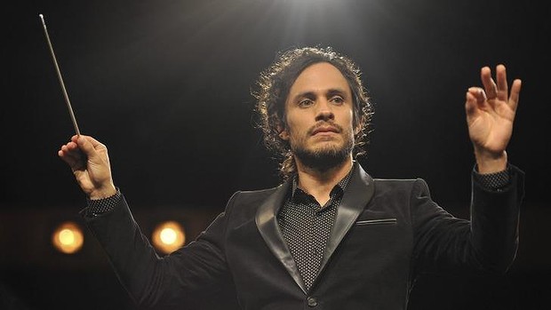 Gael García Bernal as Rodrigo in Netflix's Mozart in the Jungle