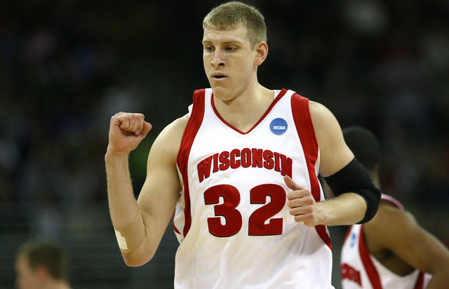 Wisconsin coach Bo Ryan announces retirement